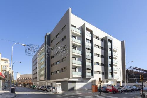 -MalagaSunApts-Centre Pool&Parking Bus-Train Station