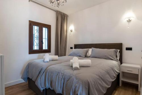 2 Luxurious apartment in the heart of puerto banus