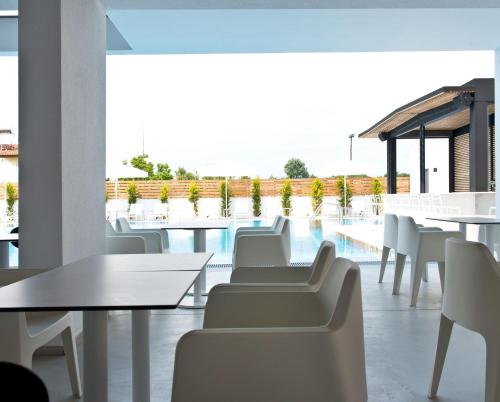 Gallery image of The Oak Hotel in Keramotí