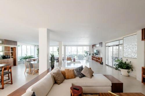 Posezení v ubytování Loft con balcón privado, estacionamiento gratis - Un oasis en Los Cabos