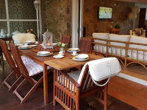 Villa élégante à Platja d'Aro près de la plage, climatisée avec terrasse et proche des boutiques et restaurants - ES-209-35