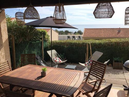 Appartement T2 proche mer avec piscine et parking - FR-1-768-23