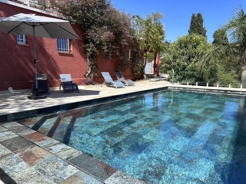 Villa contemporaine 8/9 pers avec piscine & clim proche plages - 4 étoiles - FR-1-768-43