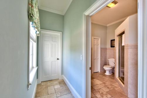 Knickerbocker Suite 06 – Photos 2