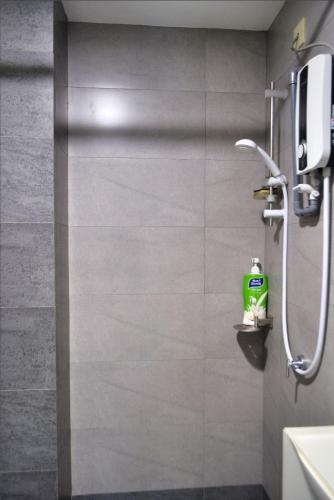 Ένα μπάνιο στο AZ Suites 2 @Cyberjaya Putrajaya