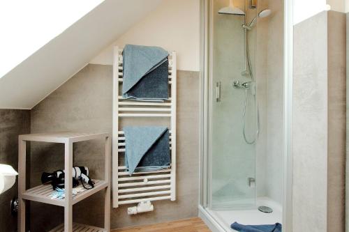 Koupelna v ubytování Lüerßen direkt am Steinhuder Meer