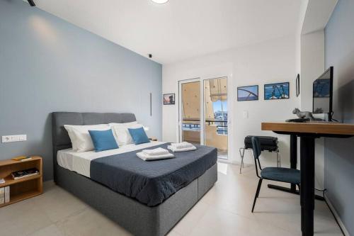 Porta Apt. - 2 bedroom penthouse + free parking!
