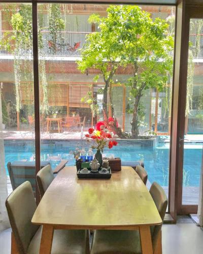 Πισίνα στο ή κοντά στο Tam House Villa Hotel