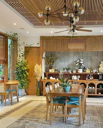 Εστιατόριο ή άλλο μέρος για φαγητό στο Tam House Villa Hotel