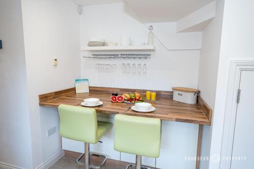 Cucina o angolo cottura di The Herons Nest by Grandeur Property