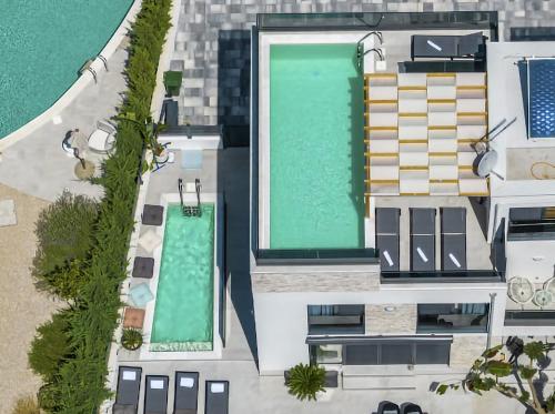 Modern Villa 8 with rooftop pool in Vodice
