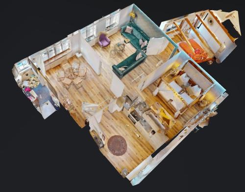 an overhead view of a kitchen and living room at Hufschmieds Bleibe in Passau
