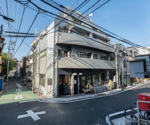 Two-bedroom, 6-minute walk to the Yamanote Line