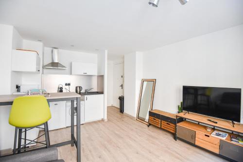 Fotografia z galérie ubytovania Studio sur le Vieux-Port idéal pour 2 personnes v destinácii Marseille