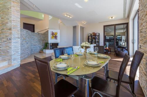 Holiday Home Villa Lion's House
