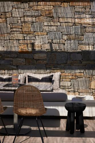Χώρος καθιστικού στο Cove Paros
