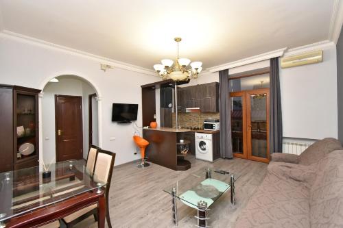 Martiros Saryan street, 1 bedroom Sunny, New Renovated apartment SA185