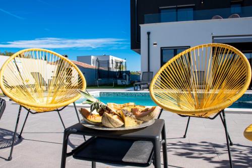Villa Elite 1 & 2 with Two Heated Pools - by Istrabook