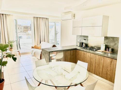 Dapur atau dapur kecil di The Papillon Penthouse