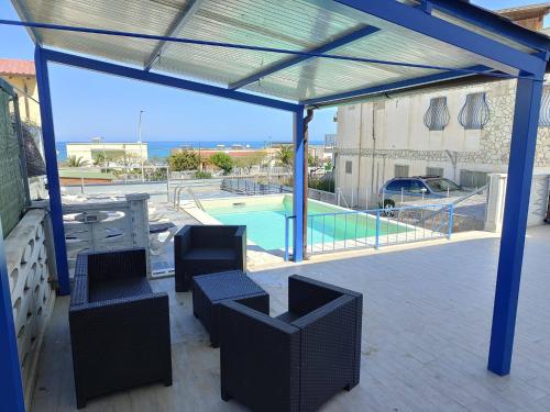 coral Blue Villa With Private Pool