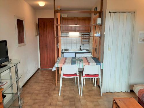Studio confortable à Capbreton, à 2 pas des plages et du port, pour 3 pers, avec Wifi et ménage inclus - FR-1-239-930