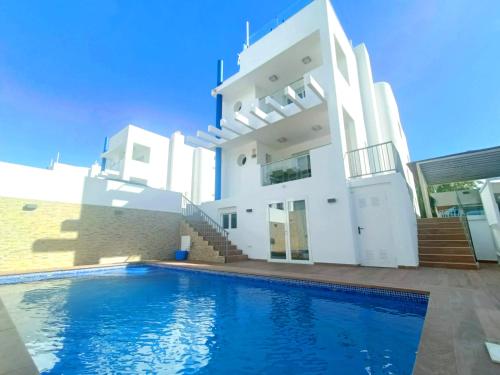 Can Dineo - 5 bedroom villa in Cala Vadella