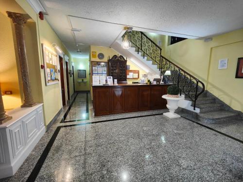 Лобби или стойка регистрации в Hotel Don Cándido