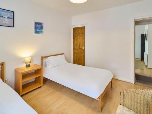 Ένα ή περισσότερα κρεβάτια σε δωμάτιο στο Host & Stay - St Peters