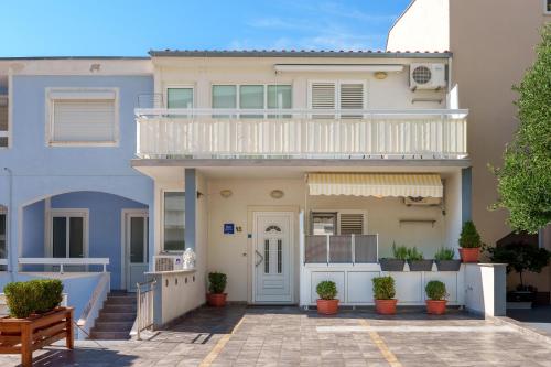 Apartments with parking space Baska Voda, Makarska - 16517