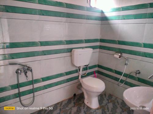 Ένα μπάνιο στο Holidays homestay