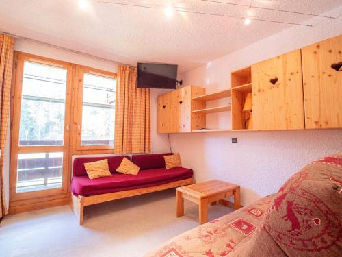 Appartement Valmorel, 2 pièces, 5 personnes - FR-1-356-262にあるシーティングエリア