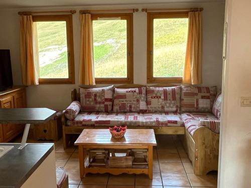 Zona de estar de Chalet Plagne Soleil, 6 pièces, 10 personnes - FR-1-351-82