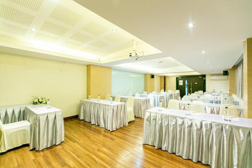 Ban Bang PhlapにあるGrand Ratchapruek Hotelのギャラリーの写真