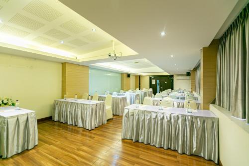 Ban Bang PhlapにあるGrand Ratchapruek Hotelのギャラリーの写真