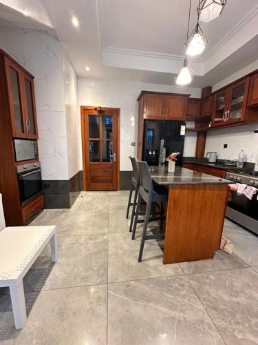 Una cocina o cocineta en Villa Only