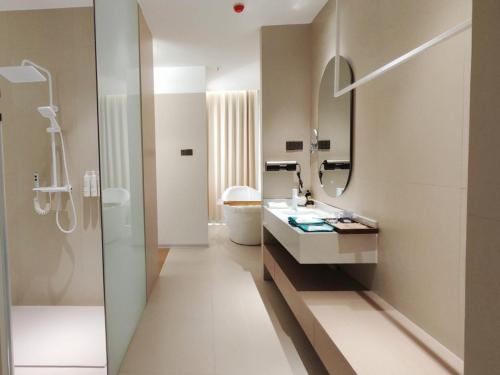 Ming-Sanshui Gleam B&B tesisinde bir banyo