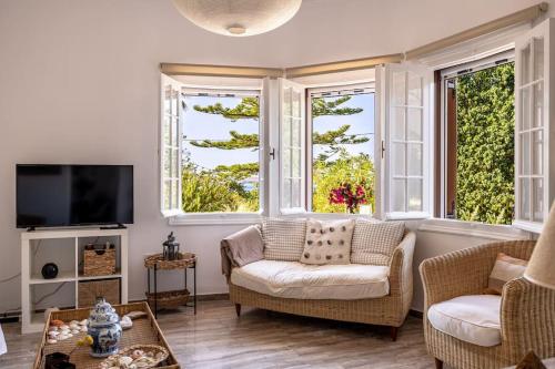 Théa Lassi 2 bedroom apartment, Garden level