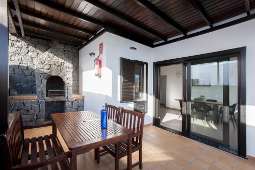 3 bedroom Villa Venus Jupiter and Neptune with private heated pool