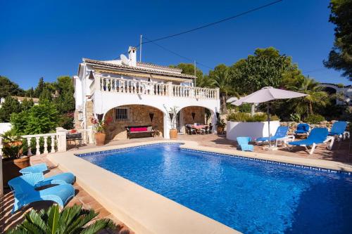 Villa La Llobella- privacy - by Holiday Rentals Villamar