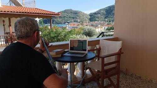 Michael Apartment Tyros