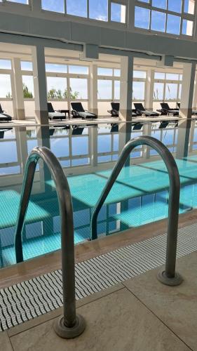 Πισίνα στο ή κοντά στο Hotel do Mar