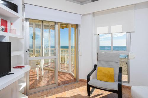Great Location and Frontal Sea View Fuengirola