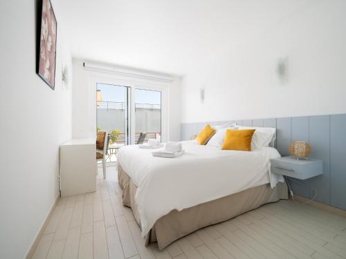 Contemporary Flat a Few Steps From the Beach #1944