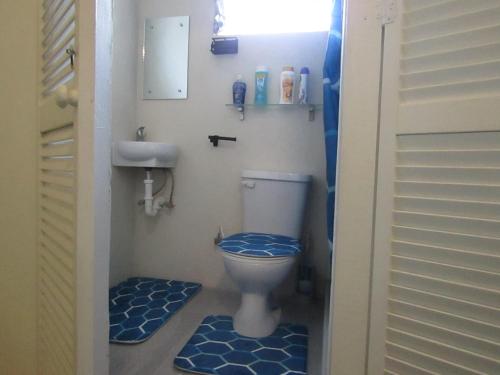 Cozy, quiet 1 bedroom 2A near Beach near US Embassy photo 3