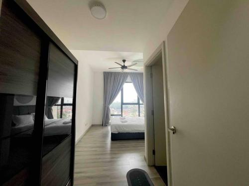 Ένα ή περισσότερα κρεβάτια σε δωμάτιο στο Apartment In Mid-Valley Southkey/ 1 Bedroom/ 3 Pax