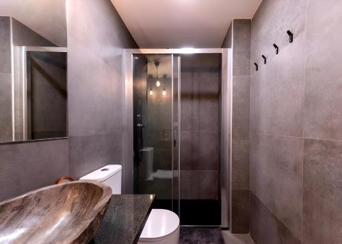 Kúpeľňa v ubytovaní Moon Dunes Apartment - by Yumbo Center - Playa del Ingles