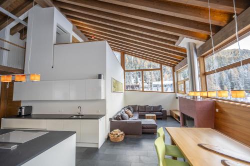 Cuina o zona de cuina de Der Monolith