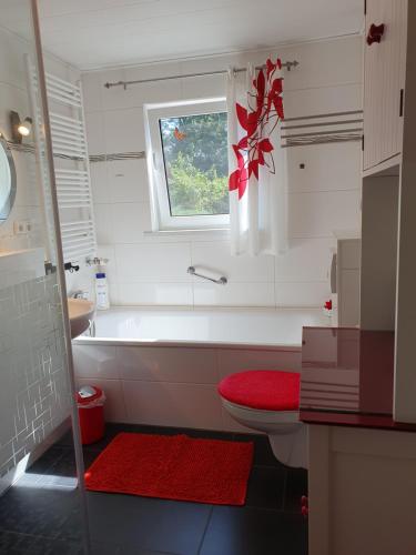 Bilik mandi di Ferienwohnung am Wald
