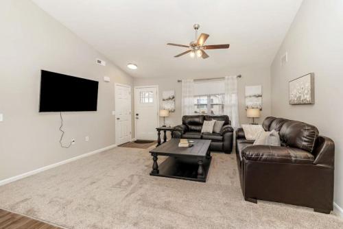 Gallery image of Beautiful NEW Home among the Nook in Hamilton, OH in Hamilton