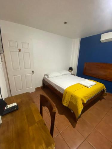 Un ou plusieurs lits dans un hébergement de l'établissement Park View Hotel & Restaurant